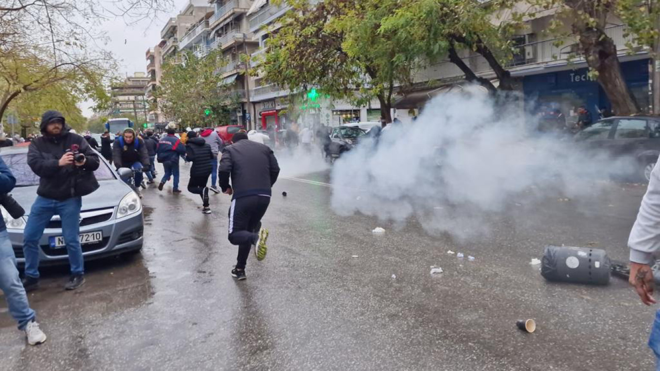 Θεσσαλονίκη: Επεισόδια με Ρομά έξω από το Ιπποκράτειο μετά τον πυροβολισμό 16χρονου