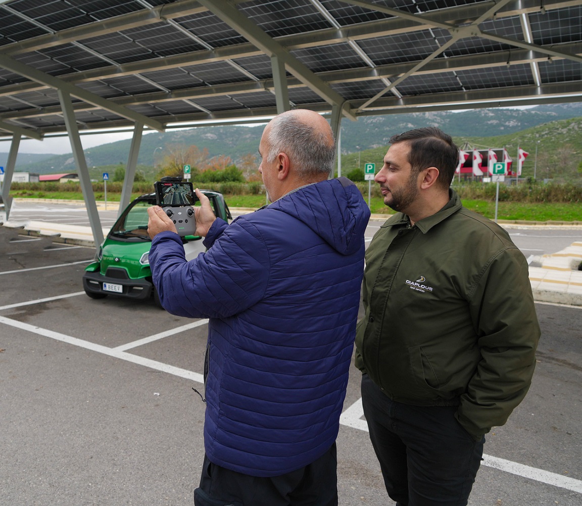 Ηλεκτρικό γιορτινό ταξίδι