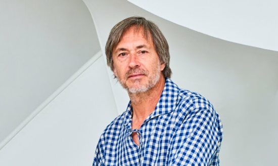 Σπεύδουμε στην Gagosian για τον Marc Newson