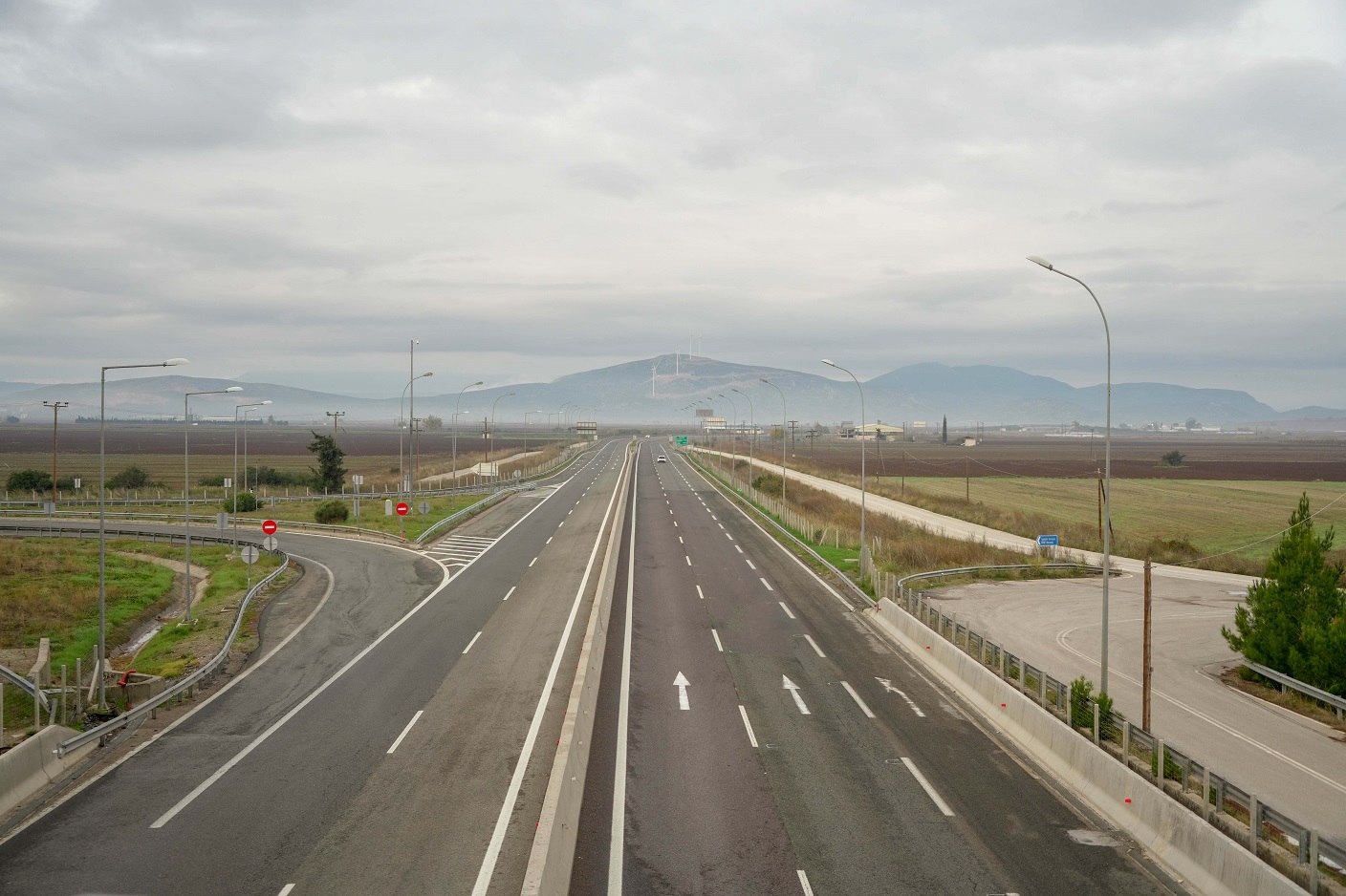 Λίμνη Υλίκη: Μια ώρα δρόμος!