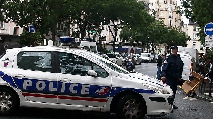 Γαλλία: Συνεχίζονται οι έρευνες για να προσδιοριστούν τα κίνητρα του δράστη των φονικών πυρών στο Παρίσι