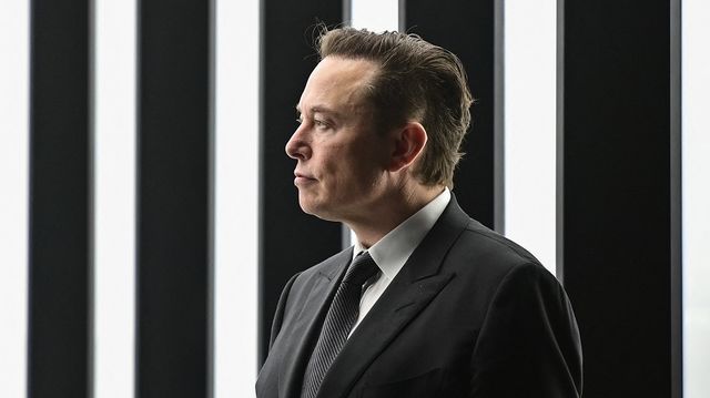 Elon Musk, επικεφαλής της Tesla