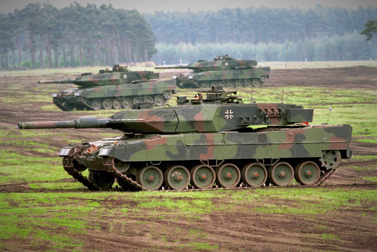2 αρματα μάχης Leopard 2 του γερμανικού στρατού σε ασκηση