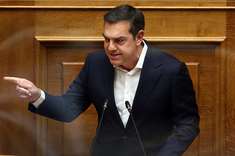 Ο πρόεδρος του ΣΥΡΙΖΑ - ΠΣ Αλέξης Τσίπρας μιλάει στην Ολομέλεια της Βουλής, κατά την τρίτη μέρα της συζήτησης της Πρότασης Δυσπιστίας κατά της Κυβέρνησης (ΑΠΕ-ΜΠΕ)