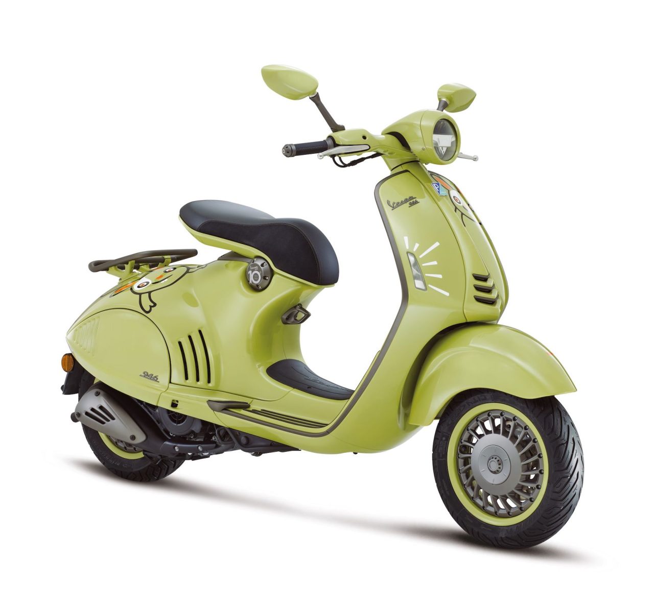 Η Vespa 946 γιορτάζει τη επέτειό της με μία ειδική έκδοση αφιερωμένη στη χρονιά του λαγού
