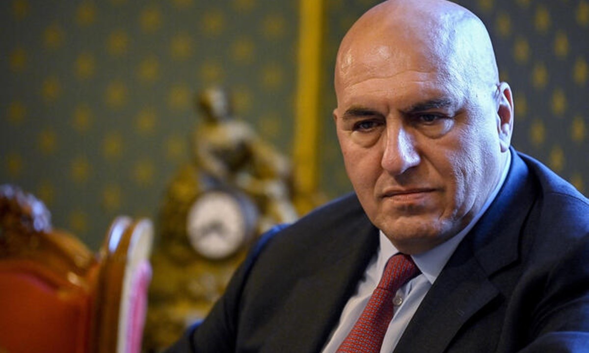 Ο Ιταλός υπουργός άμυνας, Γκουίντο Κροζέτο