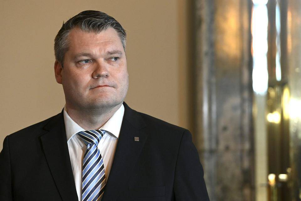 Ο φινλανδός υπουργός Άμυνας, Μίκο Σαβόλα