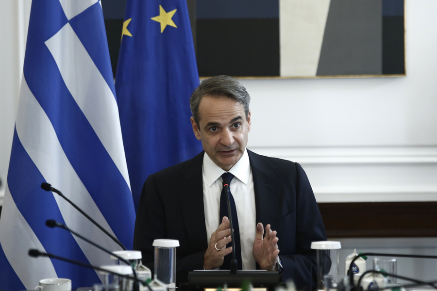 Ο πρωθυπουργός Κυριάκος Μητσοτάκης μιλάει στη συνεδρίαση του υπουργικού συμβουλίου στο Μέγαρο Μαξίμου (ΑΠΕ-ΜΠΕ)