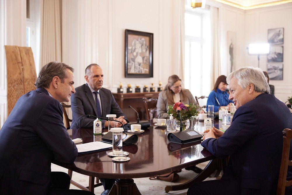 Ο Πρωθυπουργός Κυριάκος Μητσοτάκης συναντήθηκε στο Μέγαρο Μαξίμου με τον Επίτροπο της ΕΕ αρμόδιο για θέματα Δικαιοσύνης, Didier Reynders.