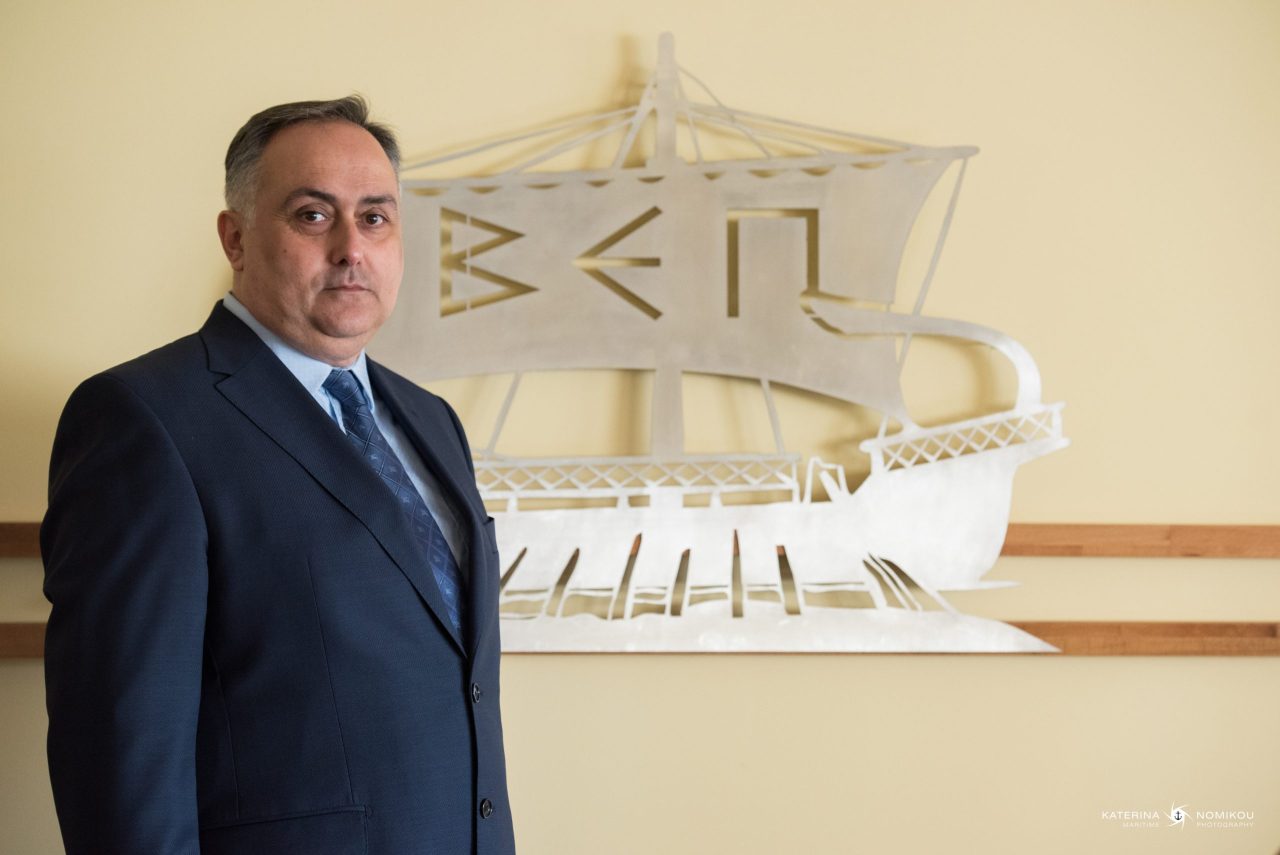 Ο Πρόεδρος του Βιοτεχνικού Επιμελητηρίου Πειραιά Γιώργος Παπαμανώλης – Ντόζας
