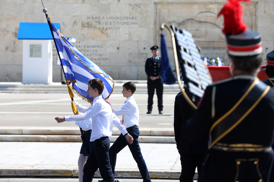 25η Μαρτίου: Η μαθητική παρέλαση μέσα από δέκα φωτογραφικά «κλικ»