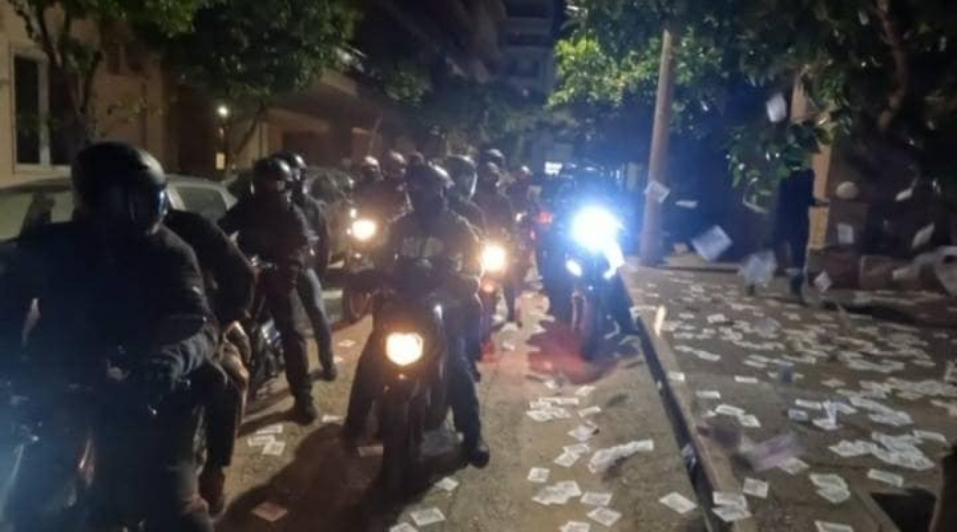 Επίθεση του Ρουβίκωνα στο σπίτι του Νίκου Παπαθανάση