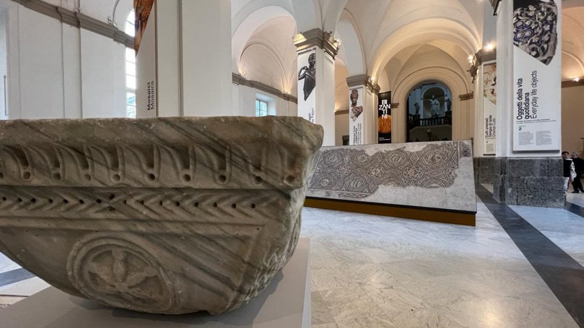 Άποψη της έκθεσης για το Βυζάντιο στο Αρχαιολογικό Μουσείο Νάπολης