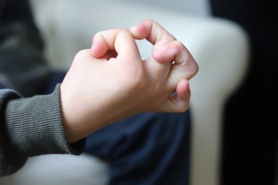 Σύνδρομο υπερευλυγισίας: Τι είναι, ποιοι οι τύποι και τα συμπτώματά του