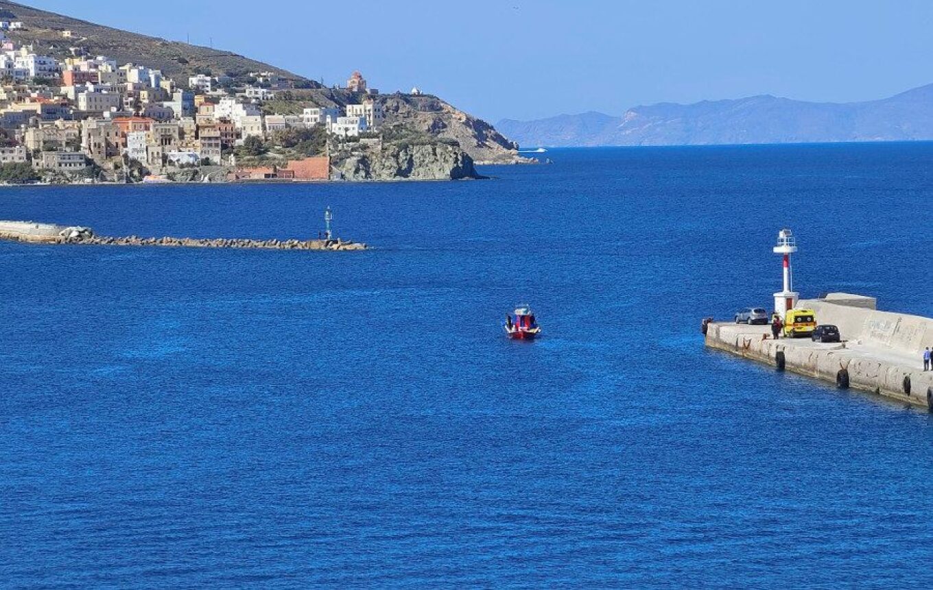 Σύρος: Θα συνεχιστούν αύριο υποθαλάσσια οι έρευνες για την αναζήτηση της σορού