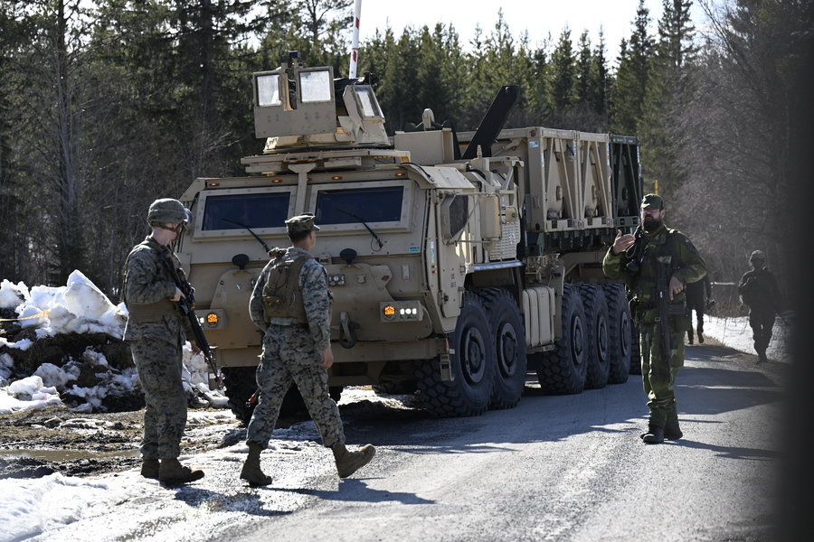 Αμερικανοί στρατιώτες συμμετέχουν στην στρατιωτική άσκηση της Σουηδίας (EPA/Pontus Lundahl)