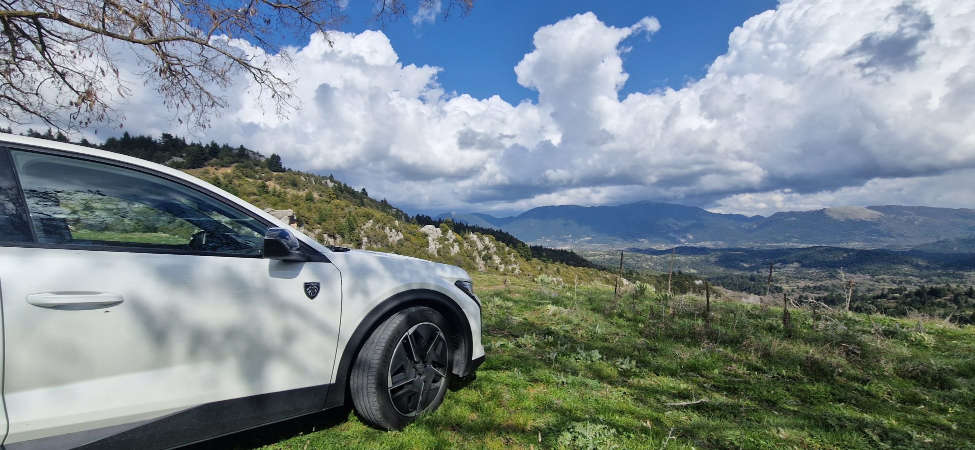 Ταξιδεύουμε με Peugeot 408!