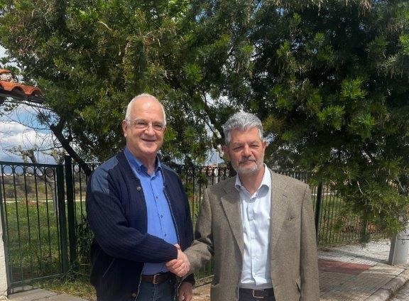 Ο Γενικός και Τεχνικός Διευθυντής της εταιρείας «Αττική Οδός Α.Ε.» κ. Κώστας Δρίμερης μαζί με τον Δήμαρχο Παλλήνης, κ. Αθανάσιο Ζούτσο