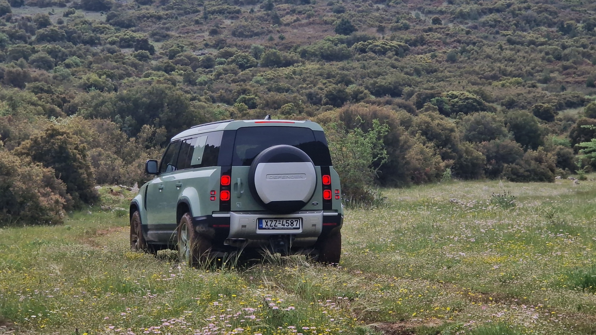 Land Rover Defender