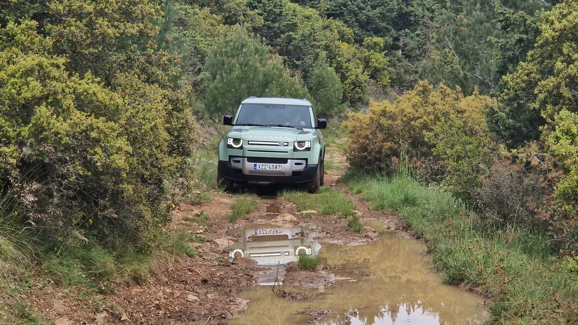 Land Rover Defender