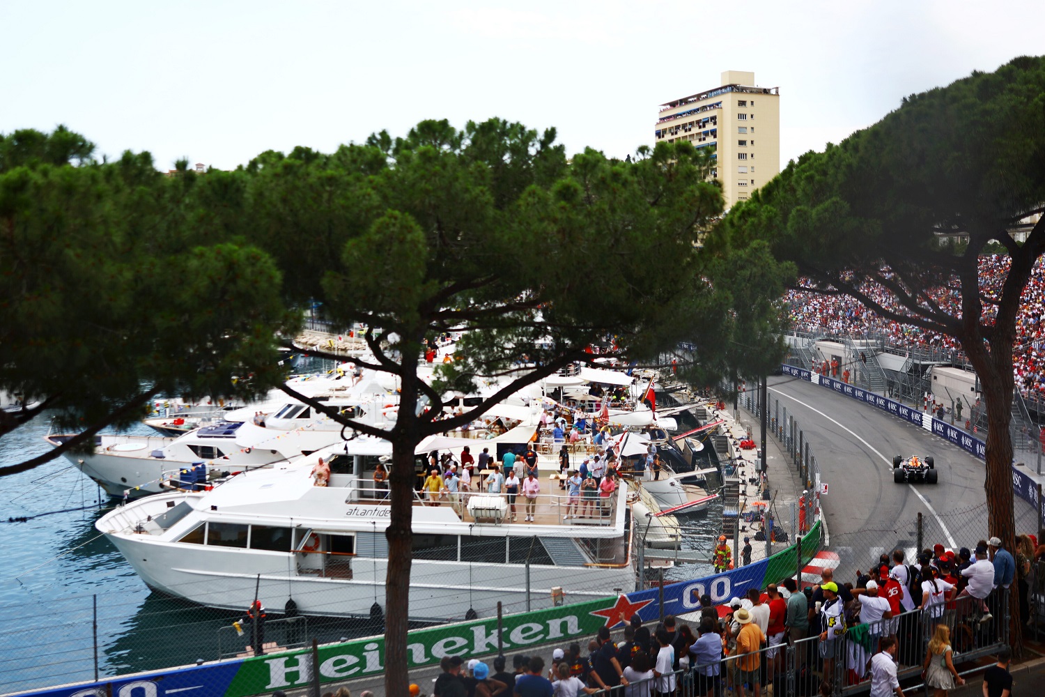 F1: Καρτ ποστάλ από Μόντε Κάρλο