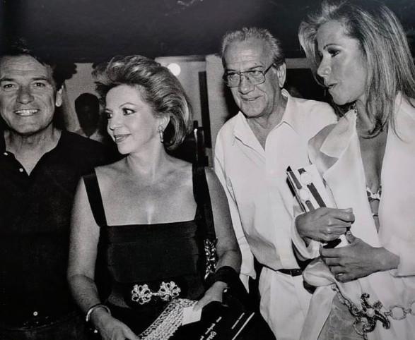 Νόνικα Γαληνέα και Αλέκος Αλεξανδράκης με την Μαριάννα Λάτση και τον Νίκο Κούρκουλο