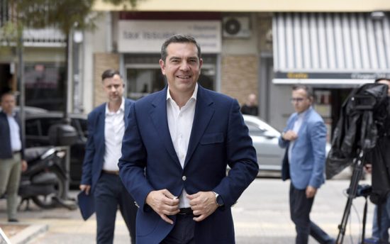 Άρθρο παρέμβαση: Η ένοχη απραξία Τσίπρα