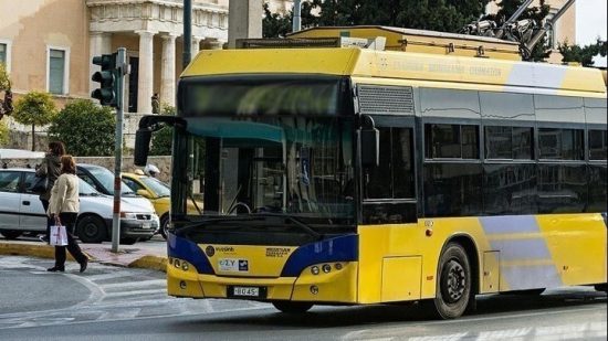 Ατύχημα με τρόλεϊ στην Πανεπιστημίου- Υπάρχουν τραυματίες