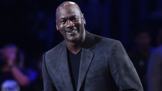 Michael Jordan: Ο θρύλος του μπάσκετ πούλησε την έπαυλη του στο Σικάγο έναντι 14,9 εκατ. δολ.