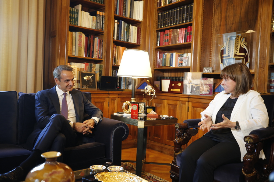 Κυριάκος Μητσοτάκης, Πρωθυπουργός και Πρόεδρος της ΝΔ - Κατερίνα Σακελλαροπούλου, Πρόεδρος της Δημοκρατίας