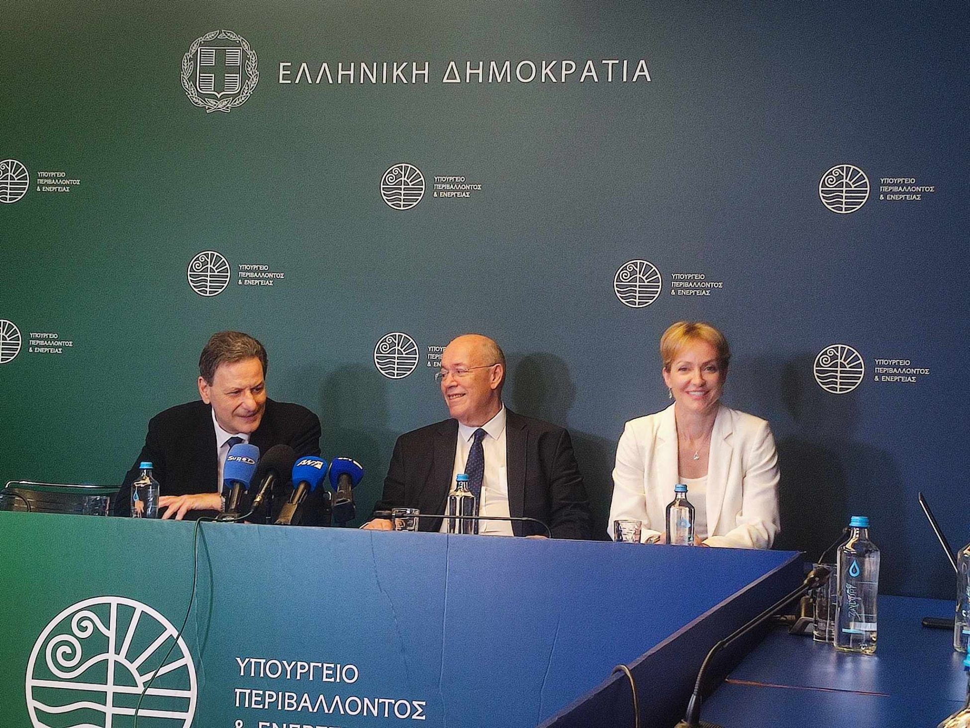 “Βουτιά” στα τιμολόγια του ηλεκτρικού ρεύματος – ΥΠΕΝ: Ενισχύεται ο ανταγωνισμός