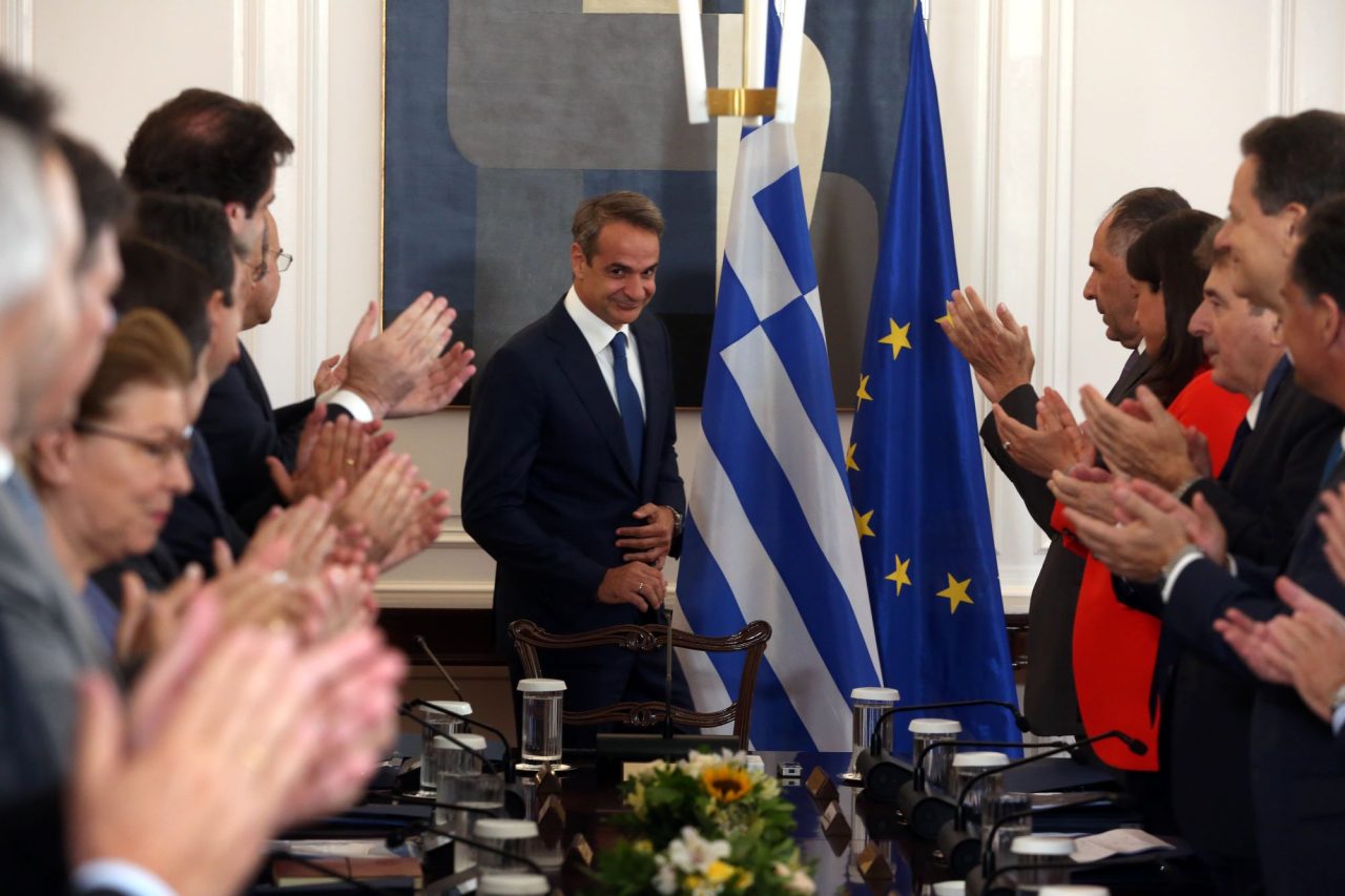 Ο πρωθυπουργός Κυριάκος Μητσοτάκης προεδρεύει στην πρώτη συνεδρίαση του νέου υπουργικού συμβουλίου στο Μέγαρο Μαξίμου (ΑΠΕ-ΜΠΕ)