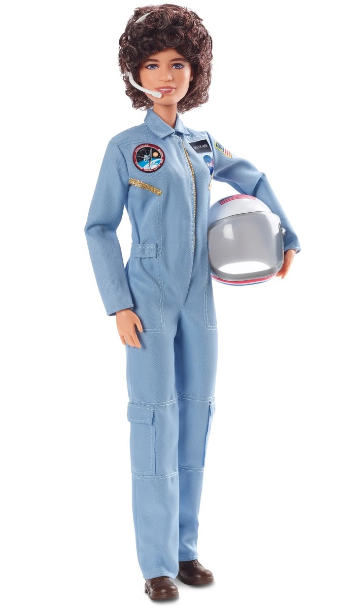 Η κούκλα με την Σάλι Ράιντ, πρώτη Αμερικανίδα στο διάστημα, 2019