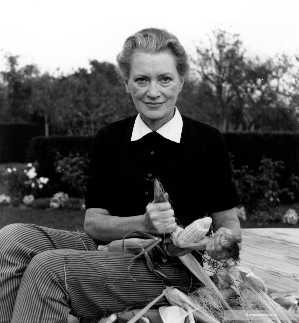 Η Λι Μίλερ στο σπίτι της το 1960