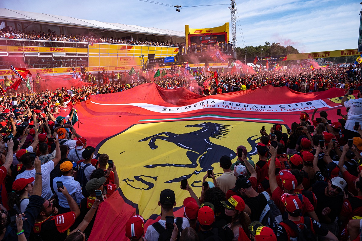 F1 Ιταλία: Πανηγυρίζουν οι θεατές, κλαίνε οι τιφόζι!