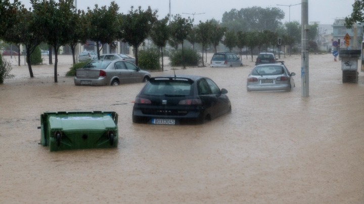 Πλημμυρισμένοι δρόμοι από την Κακοκαιρία Daniel