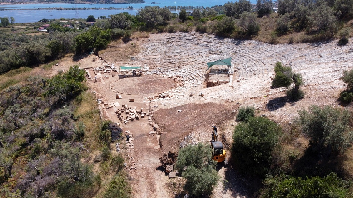 Το αρχαίο θέατρο της Λευκάδας έρχεται στο φως