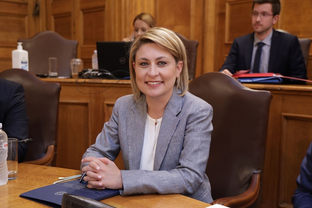 Χριστίνα Αλεξοπούλου, Υφυπουργός Υποδομών και Μεταφορών, αρμόδια για τις Μεταφορές