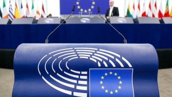 ΕΚ για Τουρκία: Η ενταξιακή διαδικασία της στην ΕΕ δεν μπορεί να συνεχιστεί υπό τις παρούσες συνθήκες