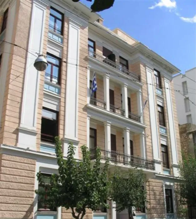 Το κτίριο της οδού Ιουλιανού 26, πριν υποστεί σοβαρές φθορές