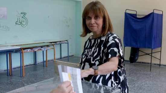 Η Πρόεδρος της Δημοκρατίας άσκησε το εκλογικό της δικαίωμα