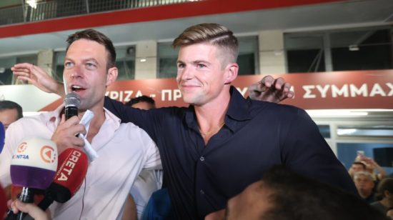 Ο ΣΥΡΙΖΑ διαλύεται και Κασσελάκης μιλά για τις βέρες του γάμου και τον Τάιλερ που θέλει να βοηθήσει το ΕΣΥ