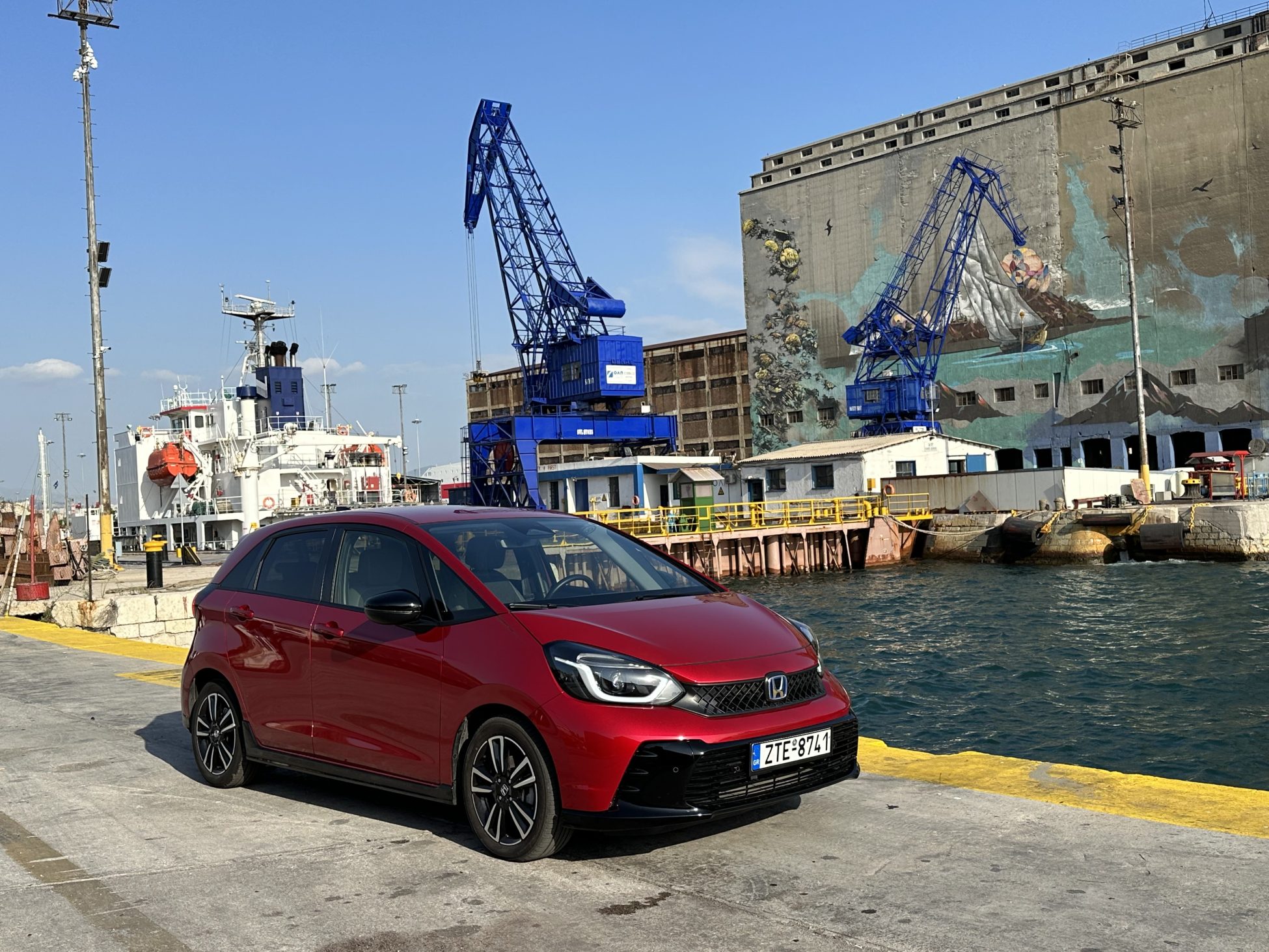 Οδηγούμε το ανανεωμένο Honda Jazz!