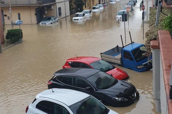Πλημμυρισμένοι δρόμοι στην Ιταλία
