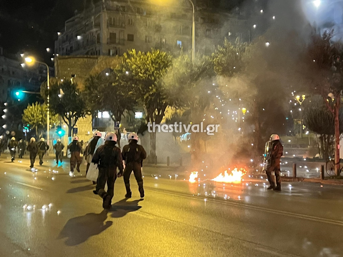 Επεισόδια στο κέντρο της Θεσσαλονίκης – Μολότοφ και χημικά