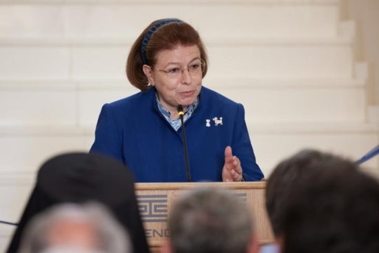 Λίνα Μενδώνη: Όταν τα Γλυπτά του Παρθενώνα καθαρίζονταν με συρμάτινες βούρτσες