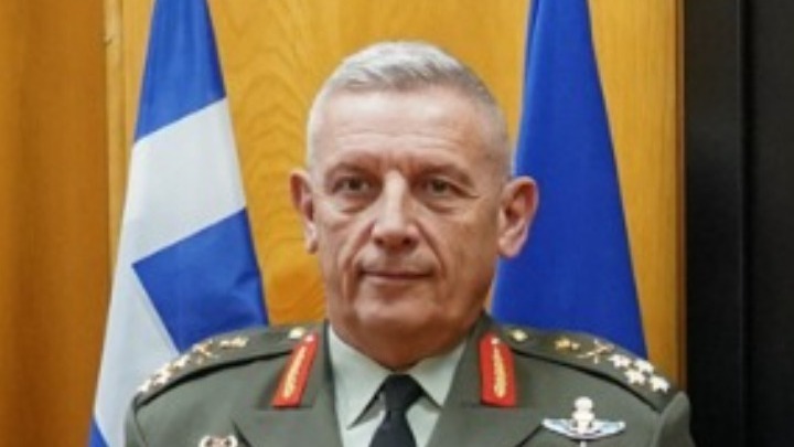 Ο αρχηγός ΓΕΕΘΑ, στρατηγός Κωνσταντίνος Φλώρος