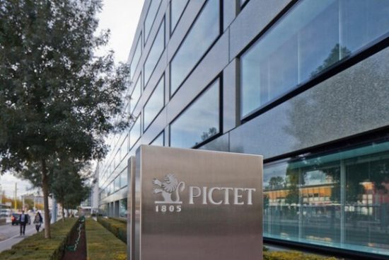 Πώς μεγάλη ελβετική τράπεζα βοήθησε Αμερικανούς να κρύψουν από την εφορία των ΗΠΑ κεφάλαια 5,6 δισ. δολ.