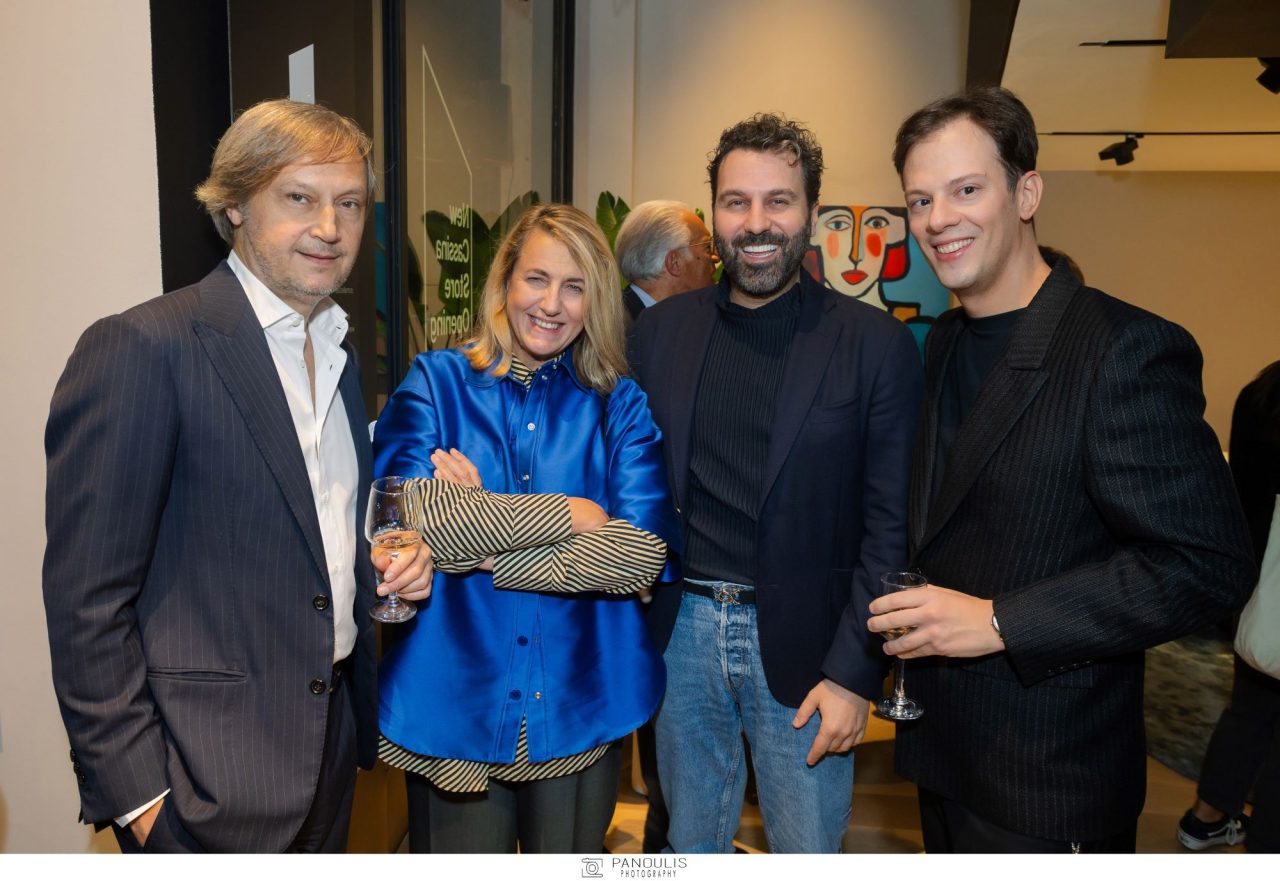 O Luca Fuso, CEO της Cassina, η Patricia Urquiola, Καλλιτεχνική Διευθύντρια, ο Κώστας Βογιατζης, ο Κωνσταντίνος Δελούδης