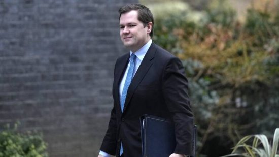 Βρετανία: Παραιτήθηκε ο υπουργός Μετανάστευσης Ρόμπερτ Τζένρικ